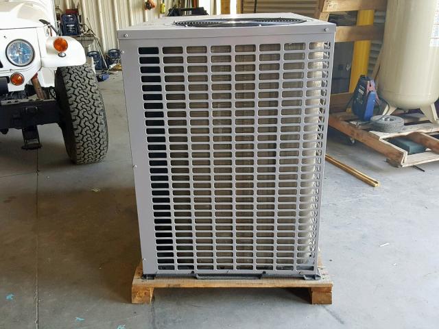 2518C98375 - 2000 CARR AC UNIT SILVER photo 8