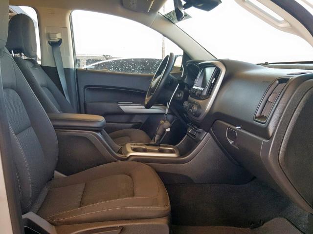 1GCGTCEN2J1314319 - 2018 CHEVROLET COLORADO L SILVER photo 5