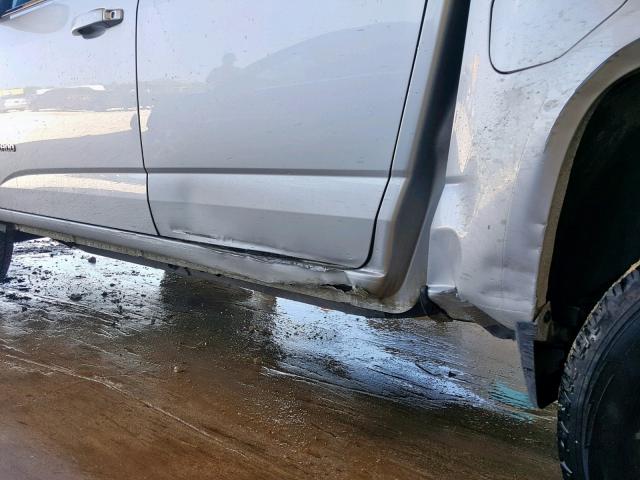 1GCGTCEN2J1314319 - 2018 CHEVROLET COLORADO L SILVER photo 9