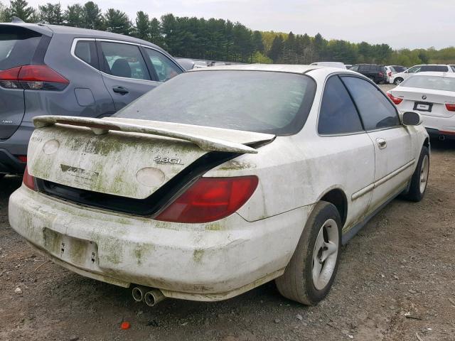 19UYA3252WL006207 - 1998 ACURA 2.3CL WHITE photo 4