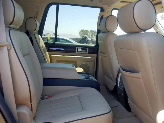 5LMFU27535LJ21728 - 2005 LINCOLN NAVIGATOR 黑色 照片 6