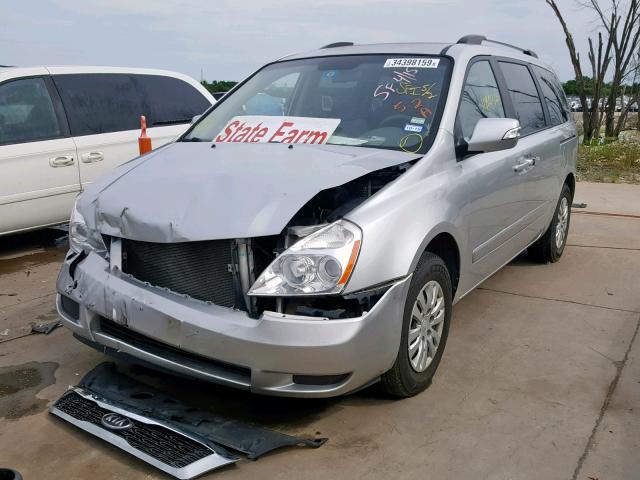 KNDMG4C78C6431538 - 2012 KIA SEDONA LX SILVER photo 2