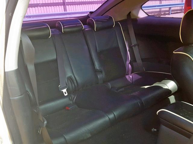 JTKDE167X60070197 - 2006 TOYOTA SCION TC WHITE photo 6