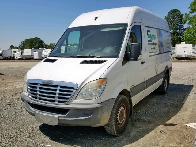 WDYPE7CC2B5519625 - 2011 FREIGHTLINER SPRINTER 2 WHITE photo 2