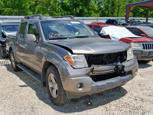 1N6AD07U06C461284 - 2006 NISSAN FRONTIER C GRAY photo 1