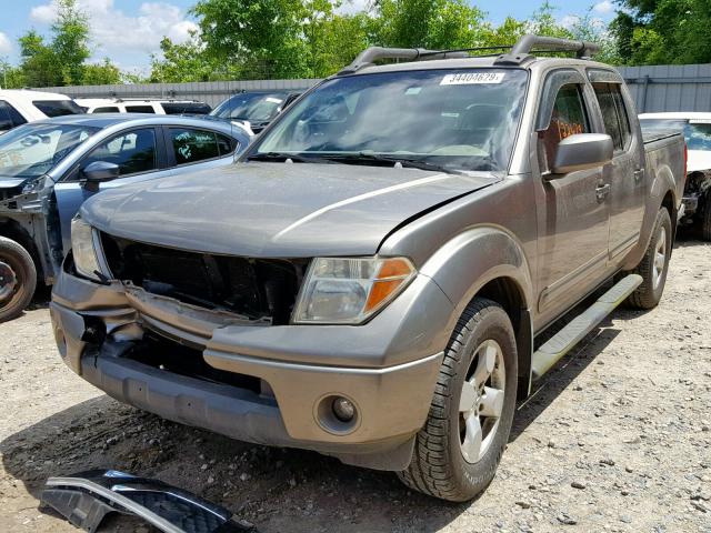 1N6AD07U06C461284 - 2006 NISSAN FRONTIER C GRAY photo 2