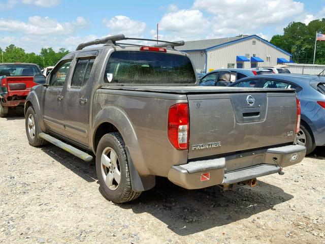 1N6AD07U06C461284 - 2006 NISSAN FRONTIER C GRAY photo 3