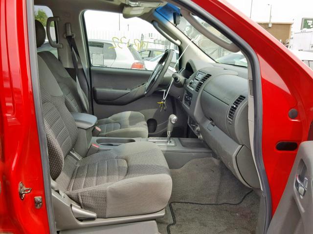 1N6AD07U76C416195 - 2006 NISSAN FRONTIER C RED photo 5