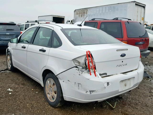 1FAHP34N18W130003 - 2008 FORD FOCUS S/SE WHITE photo 3