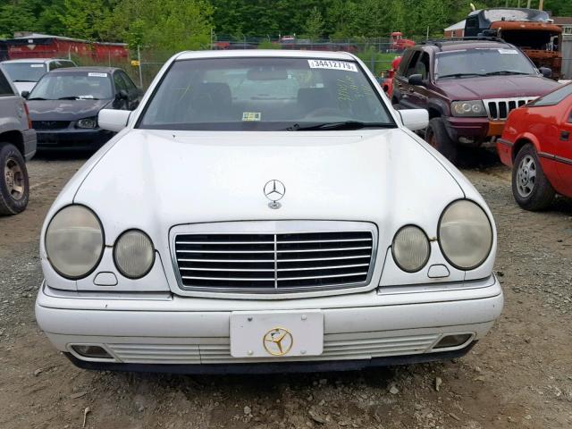 WDBJF65F0WA609612 - 1998 MERCEDES-BENZ E 320 WHITE photo 9