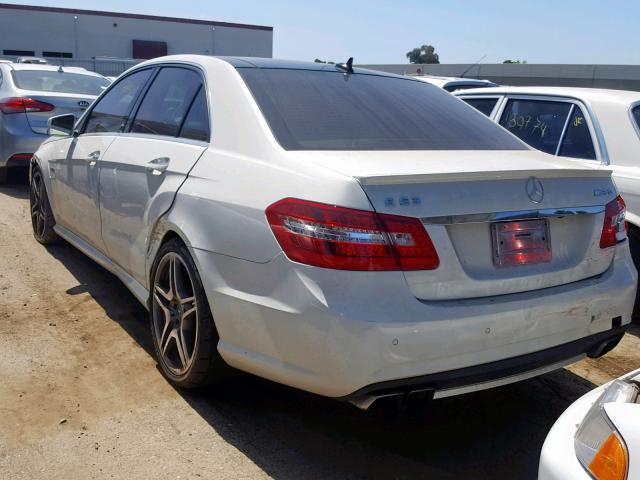 WDDHF7HB4AA118750 - 2010 MERCEDES-BENZ E 63 AMG WHITE photo 3