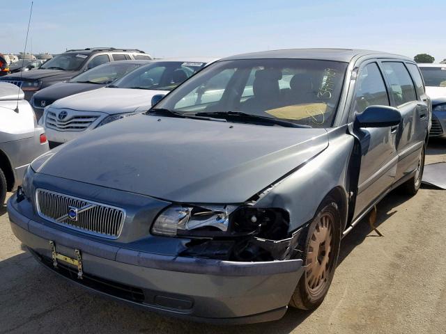 YV1SW58D311128136 - 2001 VOLVO V70 2.4T GREEN photo 2