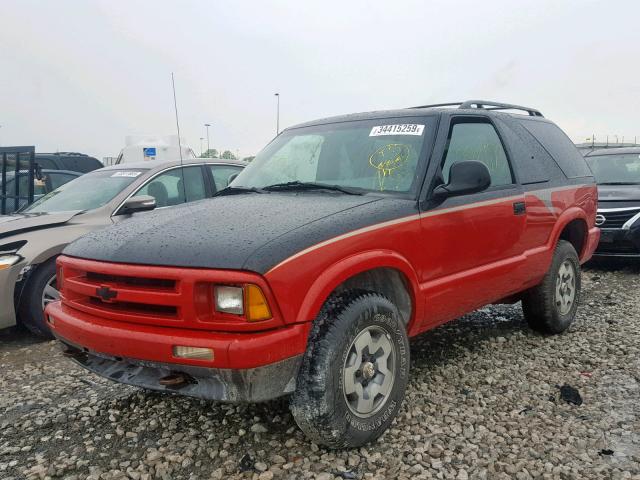 1GNCT18WXVK218436 - 1997 CHEVROLET BLAZER RED photo 2