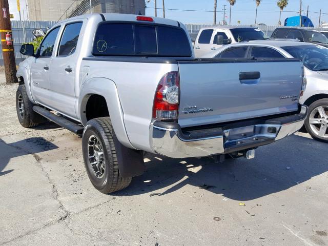3TMJU4GN8CM136170 - 2012 TOYOTA TACOMA DOU SILVER photo 3