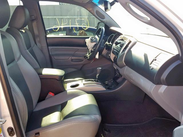 3TMJU4GN8CM136170 - 2012 TOYOTA TACOMA DOU SILVER photo 5