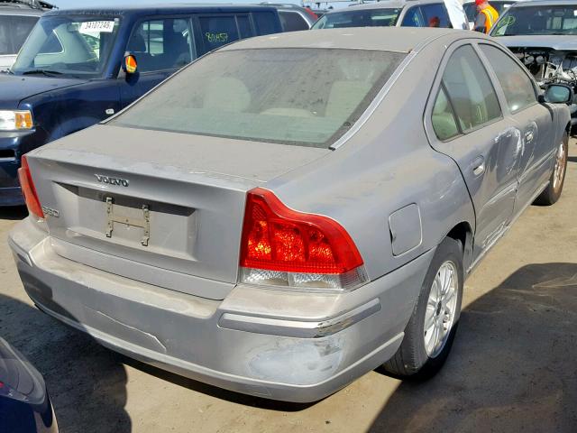 YV1RS640952461363 - 2005 VOLVO S60 GOLD photo 4