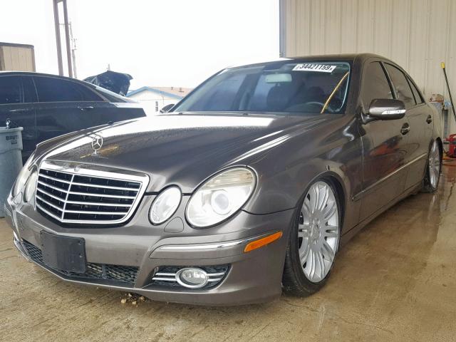 WDBUF72X68B196995 - 2008 MERCEDES-BENZ E 550 GOLD photo 2