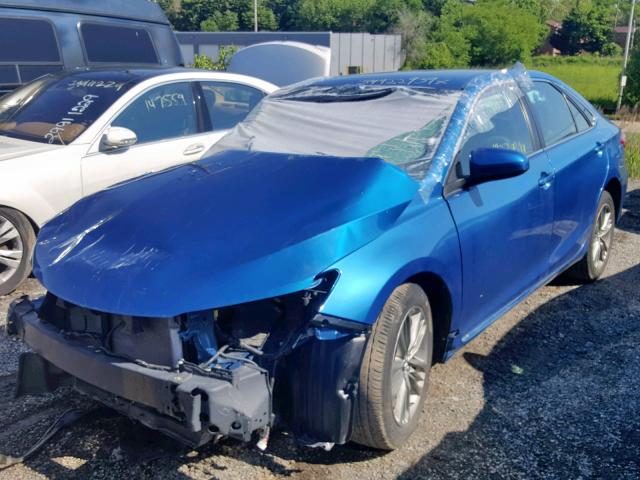 4T1BF1FK2HU744219 - 2017 TOYOTA CAMRY LE BLUE photo 2