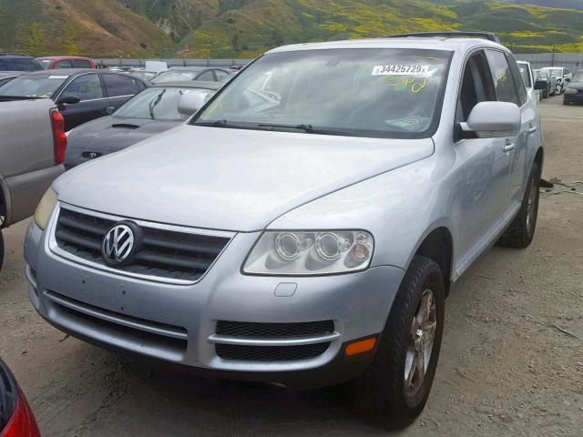 WVGBC67L44D015680 - 2004 VOLKSWAGEN TOUAREG 3. GRAY photo 2