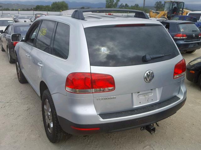 WVGBC67L44D015680 - 2004 VOLKSWAGEN TOUAREG 3. GRAY photo 3