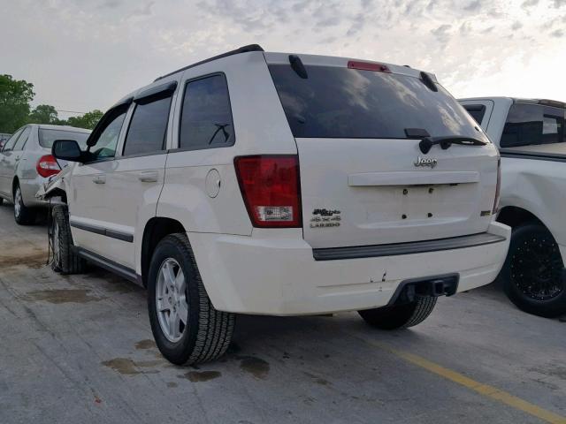 1J8HR48P67C503759 - 2007 JEEP GRAND CHER WHITE photo 3