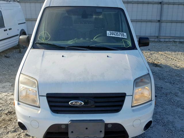 NM0LS7BN0DT140981 - 2013 FORD TRANSIT CO WHITE photo 9