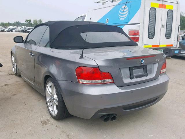 WBAUN7C55BVM25249 - 2011 BMW 135 I GRAY photo 3