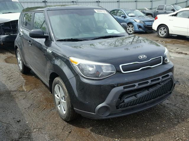 KNDJN2A25G7380147 - 2016 KIA SOUL BLACK photo 1