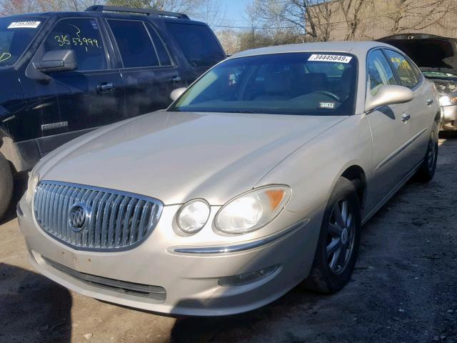 2G4WD582281284048 - 2008 BUICK LACROSSE C GOLD photo 2