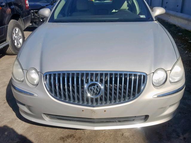 2G4WD582281284048 - 2008 BUICK LACROSSE C GOLD photo 9