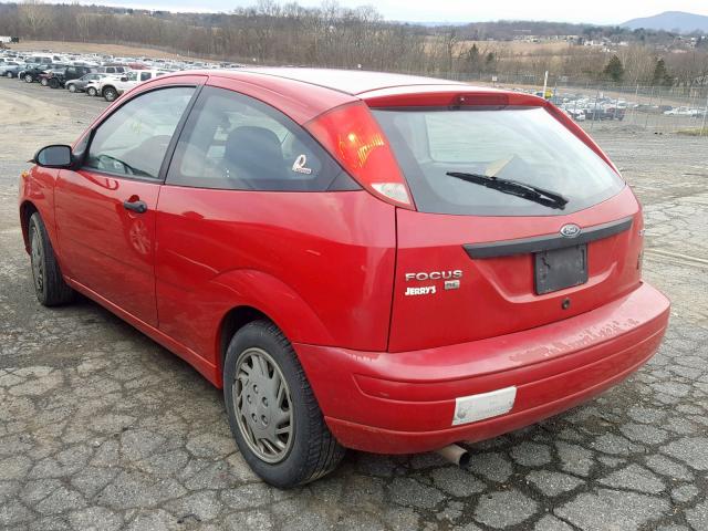 3FAFP31N55R155304 - 2005 FORD FOCUS ZX3 RED photo 3
