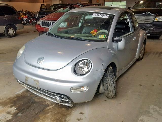 3VWCK21C13M401339 - 2003 VOLKSWAGEN NEW BEETLE ვერცხლისფერი ფოტო 2