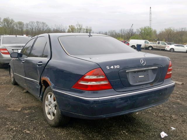 WDBNG70J0YA103586 - 2000 MERCEDES-BENZ S 430 BLUE photo 3