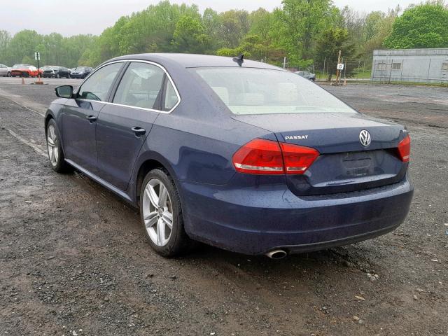 1VWBT7A32EC046675 - 2014 VOLKSWAGEN PASSAT SE BLUE photo 3