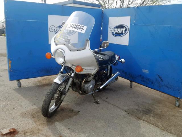 CB550K2104944 - 1978 HONDA UK TWO TONE photo 2