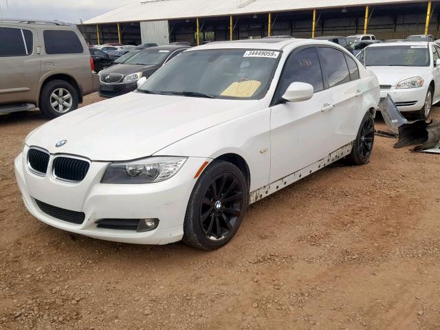 WBAPH5C56BA445932 - 2011 BMW 328 I SULE WHITE photo 2