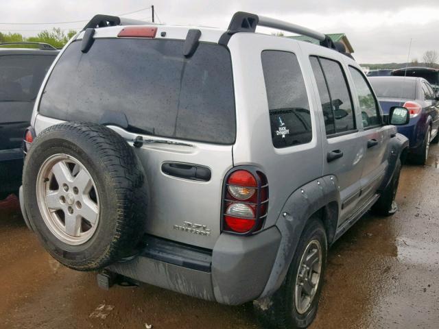 1J4GL38K86W219026 - 2006 JEEP LIBERTY RE SILVER photo 4