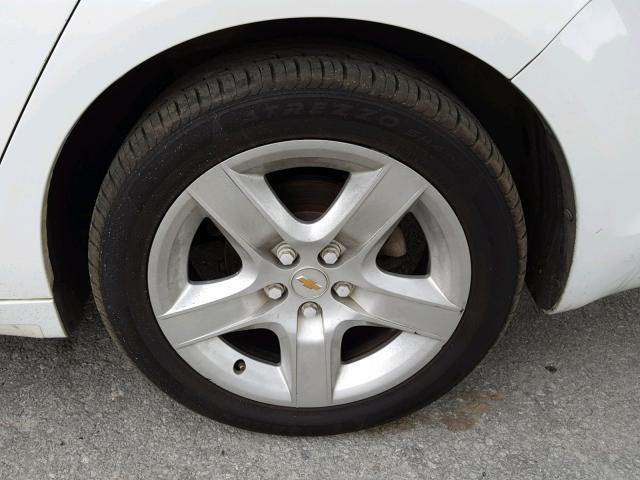 1G1ZA5EU2BF364605 - 2011 CHEVROLET MALIBU LS WHITE photo 9