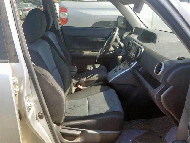 JTLZE4FE2CJ020823 - 2012 TOYOTA SCION XB 银色 照片 5