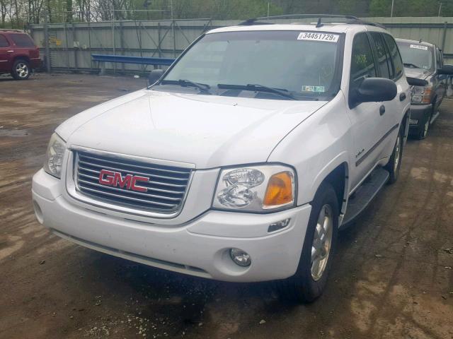 1GKDT13S362247333 - 2006 GMC ENVOY WHITE photo 2