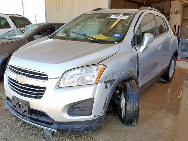 KL7CJLSB8GB761770 - 2016 CHEVROLET TRAX 1LT SILVER photo 2