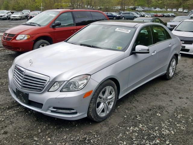 WDDHF9AB1BA296610 - 2011 MERCEDES-BENZ E 550 4MAT SILVER photo 2