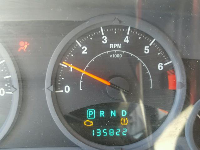 1J8FT47W18D562229 - 2008 JEEP COMPASS SP 绿色 照片 8