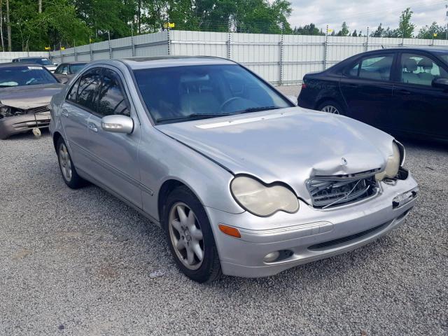 WDBRF61J84F501302 - 2004 MERCEDES-BENZ C 240 WHITE photo 1