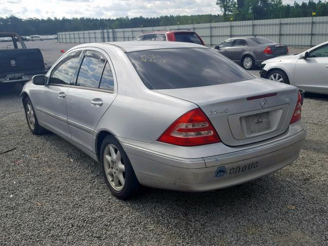 WDBRF61J84F501302 - 2004 MERCEDES-BENZ C 240 WHITE photo 3