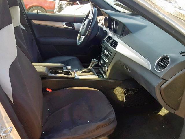 WDDGF4HB8EG224065 - 2014 MERCEDES-BENZ C 250 SILVER photo 5