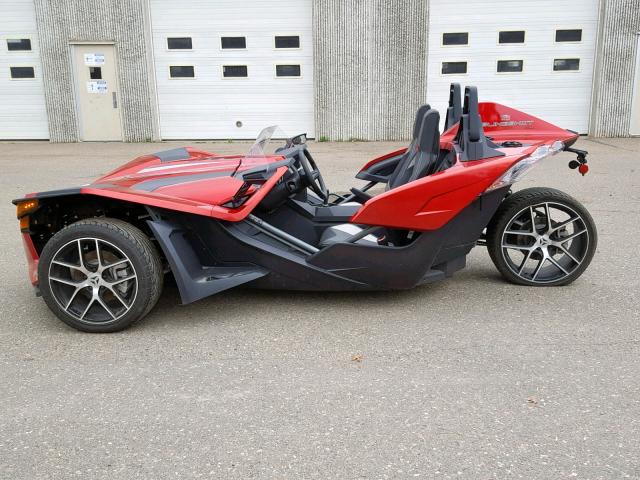 57XAAPFA0J8127657 - 2018 POLARIS SLINGSHOT RED photo 5