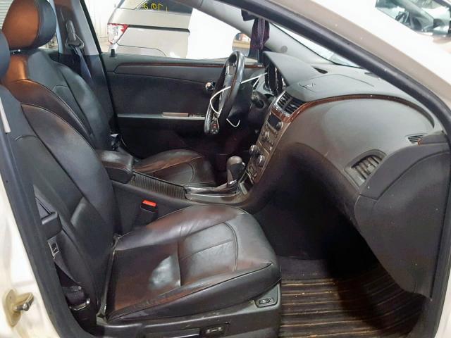 1G1ZE5E76BF337776 - 2011 CHEVROLET MALIBU LTZ თეთრი ფოტო 5