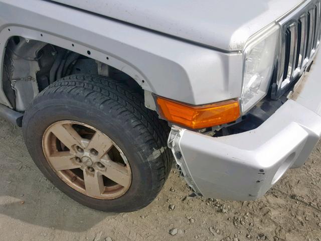 1J8HG58N76C252999 - 2006 JEEP COMMANDER SILVER photo 9