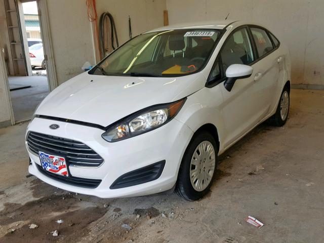 3FADP4AJ6GM179976 - 2016 FORD FIESTA S WHITE photo 2